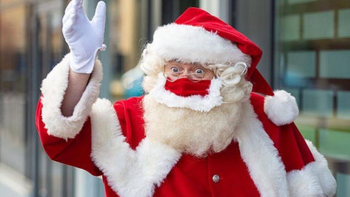 Đắt khách dịch vụ ông già Noel đeo khẩu trang đi tặng quà, càng cận ngày giá càng tăng