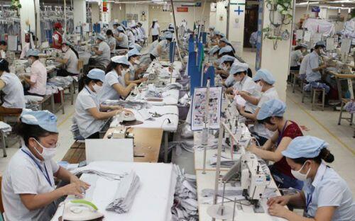 Kinh tế Việt Nam dự báo bật tăng mạnh vào năm 2021