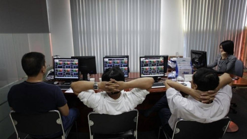 VN-Index và câu chuyện 1.200 điểm