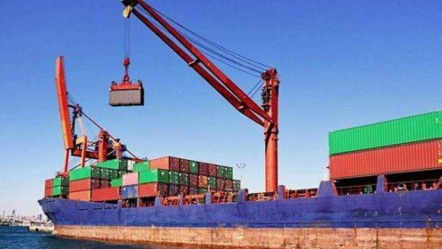 Xử lý nghiêm hành vi tăng giá thuê tàu và container