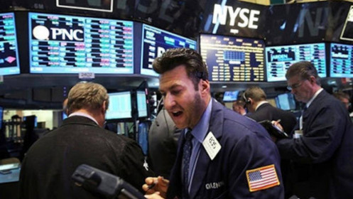 Dow Jones tăng hơn 100 điểm 