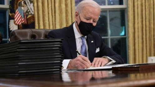 Tổng thống Biden thu hồi sắc lệnh xây dựng tường biên giới với Mehico