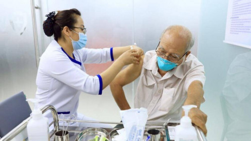 Hành trình đưa lô vắc xin ngừa COVID-19 đầu tiên về Việt Nam