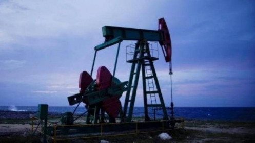 Giá dầu châu Á tăng nhờ tiến triển trong gói kích thích của Mỹ