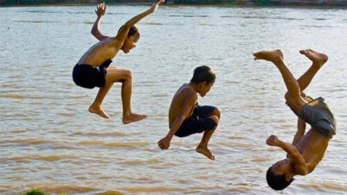 Phiên giao dịch ngày 5/3: Ta về ta "tắm ao ta" (HNX), dù trong dù đục miễn là...không đơ!