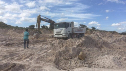 Mỏ cát được đấu giá quyền khai thác từ 7,2 tỉ lên gần 2.812 tỉ đồng: Công an vào cuộc