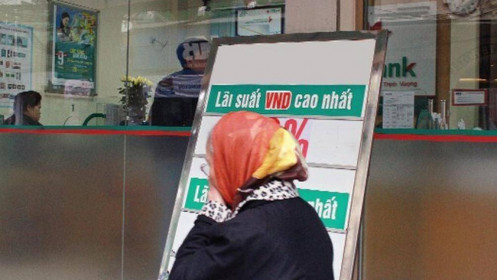 Lãi suất giảm vì cạnh tranh gia tăng 