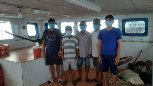 Phát hiện, bắt giữ kịp thời 5 người nhập cảnh trái phép trên biển  