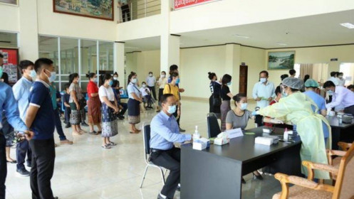 Số ca mắc Covid-19 tăng trở lại, Lào lo ngại tình trạng ủ bệnh trong cộng đồng
