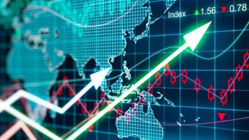 Bloomberg: Vn-Index hướng đến mốc 1.500 điểm nửa cuối năm 2021