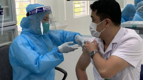 Kon Tum đã tiêm vaccine COVID-19 đợt 2 cho 17.620 người