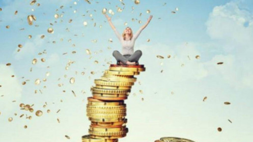 3 lý do cho thấy người hạnh phúc kiếm được nhiều tiền hơn