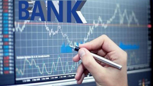 Cổ phiếu ngân hàng, dầu khí bứt phá