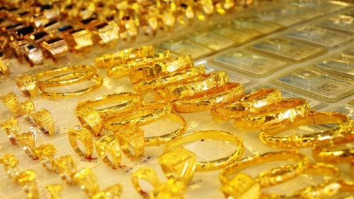 Chênh lệch giá mua bán vàng trong nước tăng cao do một số tỉnh thành giãn cách