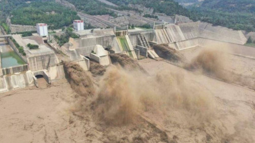 Mưa lớn nhất trong 60 năm, vỡ đập ở tỉnh Hà Nam, Trung Quốc
