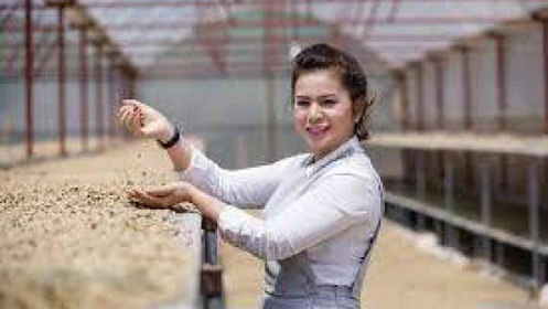 Bà Lê Hoàng Diệp Thảo công bố dự án Happy Farmers