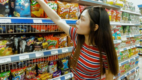 Tránh "bẫy siêu thị" để không lãng phí thêm tiền khi đi mua sắm