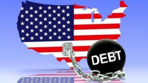 Thấy gì khi 'Nga tăng trần lãi suất-Mỹ nâng trần nợ công'?