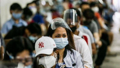 Trung tâm tiêm chủng Philippines mở cửa 24/7 trước mối đe dọa biến thể Delta