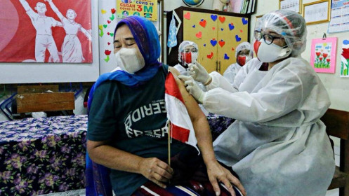 Đạt miễn dịch cộng đồng nhờ vắc xin, Jakarta tái mở cửa