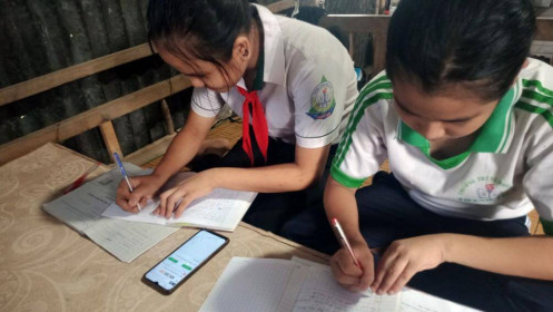 Hàng nghìn học sinh Cần Thơ thiếu thiết bị học online