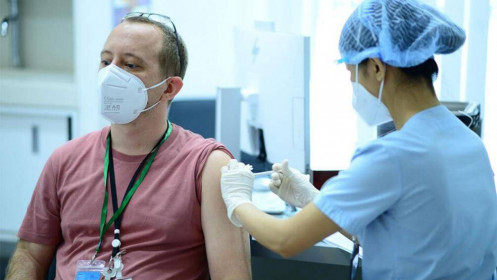 3 hãng bán lẻ lớn nhất Australia yêu cầu người lao động phải tiêm vaccine ngừa Covid-19