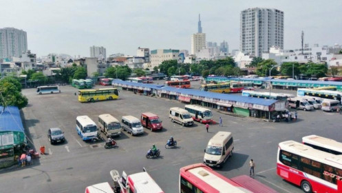 Xăng liên tục tăng giá, doanh nghiệp vận tải ngấm đòn?