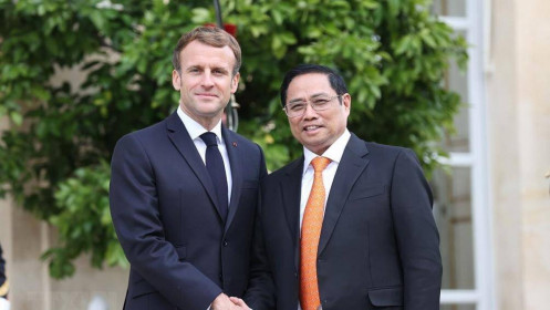 Thủ tướng Phạm Minh Chính hội kiến Tổng thống Pháp