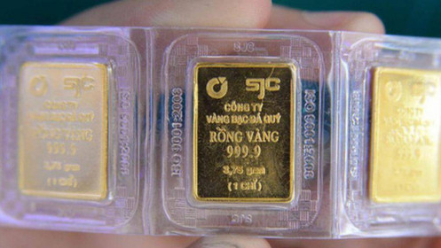 Vàng trong nước đắt hơn thế giới 9,3 triệu đồng