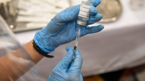 Khẩn: Còn 18 triệu liều vaccine chưa dùng, Bộ Y tế yêu cầu tăng tốc tiêm