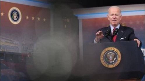 Giá dầu không chạy theo hướng điều tiết của ông Biden
