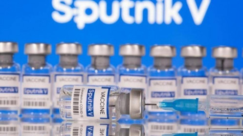 Hungary lên kế hoạch bắt đầu sản xuất vaccine của Nga từ cuối năm 2022