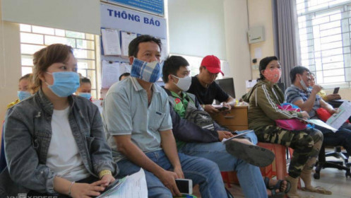 Công nhân rút BHXH một lần vì 'đợi quá lâu' tới lương hưu