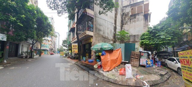 Đấu giá đất ở quận trung tâm Hà Nội 'chốt' gần 400 triệu/m2 gây xôn xao