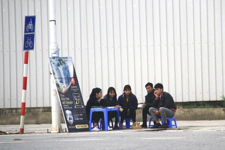 Bắt buộc bán bất động sản phải qua sàn: Vô lý và không cần thiết