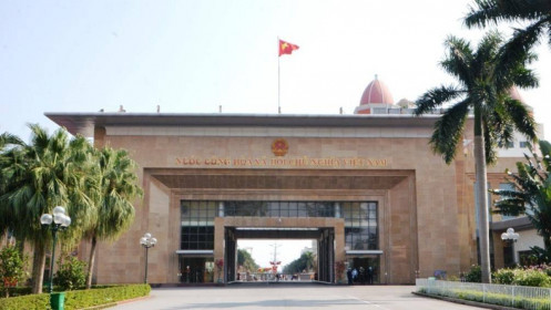 CẬP NHẬT NÓNG: Trung Quốc lại dừng thông quan tại cửa khẩu ở Quảng Ninh sau 2 ngày mở