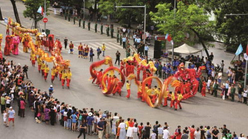 Hà Nội dừng hoạt động lễ hội dịp Tết, các địa phương điều chỉnh việc cách ly người về