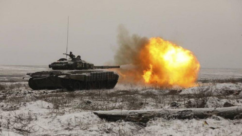Ukraine lên tiếng về nguy cơ xung đột với Nga giữa lúc "nước sôi lửa bỏng"