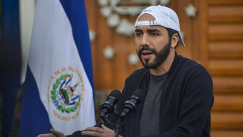 El Salvador bị đánh tụt tín nhiệm vì chấp nhận Bitcoin