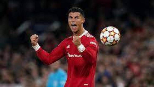 Ronaldo kiếm tiền từ Instagram nhiều gấp 3 lần lương ở Manchester United