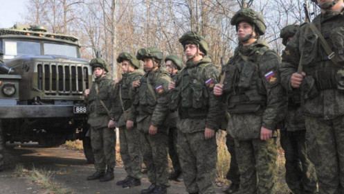 Những tính toán đằng sau việc Nga thông báo rút quân gần biên giới Ukraine