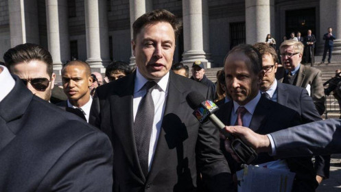 Uỷ ban chứng khoán Mỹ bị cáo buộc “quấy rối”, chèn ép Elon Musk