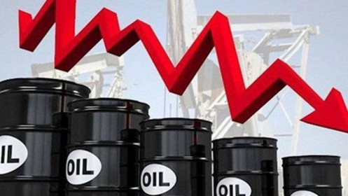 Chứng khoán trượt giá, dầu tăng vọt khi Nga điều quân đến các vùng của Ukraine