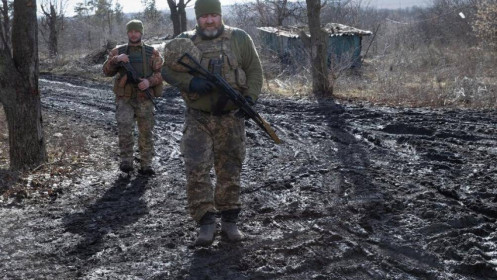 Bộ trưởng Quốc phòng Ukraine kêu gọi binh sĩ sẵn sàng chiến đấu