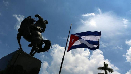 Nga hoãn nợ cho Cuba