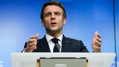 Tổng thống Pháp sẵn sàng dàn xếp thỏa thuận ngừng bắn giữa Nga và Ukraine