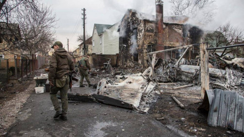Quân Nga tiến tới ngoại ô thủ đô Kiev