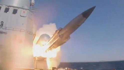 Ukraine nói Nga tập kích tên lửa từ Biển Đen