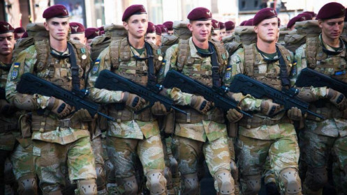 Lính chính quy NATO chuẩn bị tham chiến tại Ukraine dưới danh nghĩa 'tình nguyện viên'?