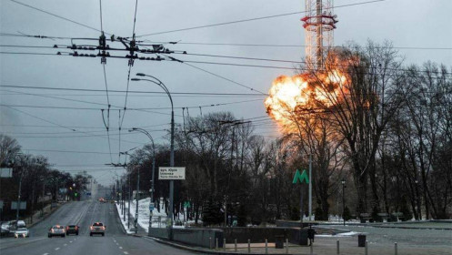 Nga tấn công hạ tầng liên lạc, Ukraine bác tin thành phố phía nam thất thủ